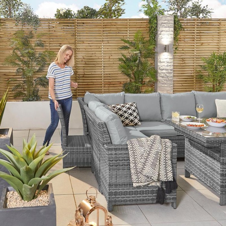 Extending rattan garden discount furniture